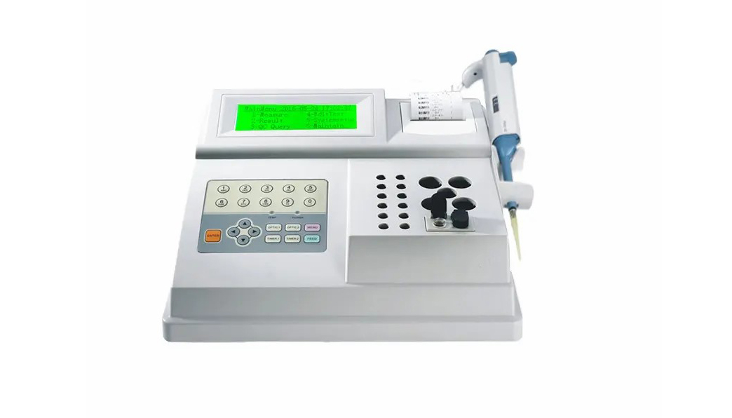 Promotional blood analysis equipment Portable 2-channel blood Coagulation Analyzer with 5 inch LCD d